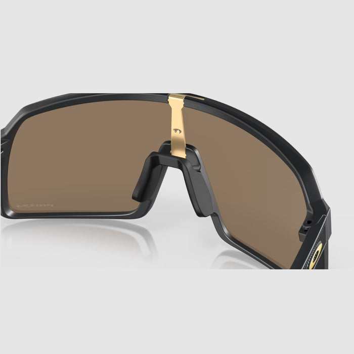 Oakley Sutro Sunglasses - Matt Carbon Frame w PRIZM 24K Lens